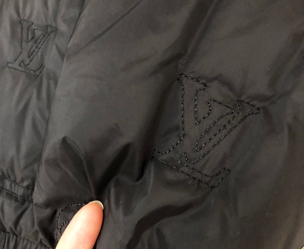 ハイクオリティダウンジャケット素材ディテール